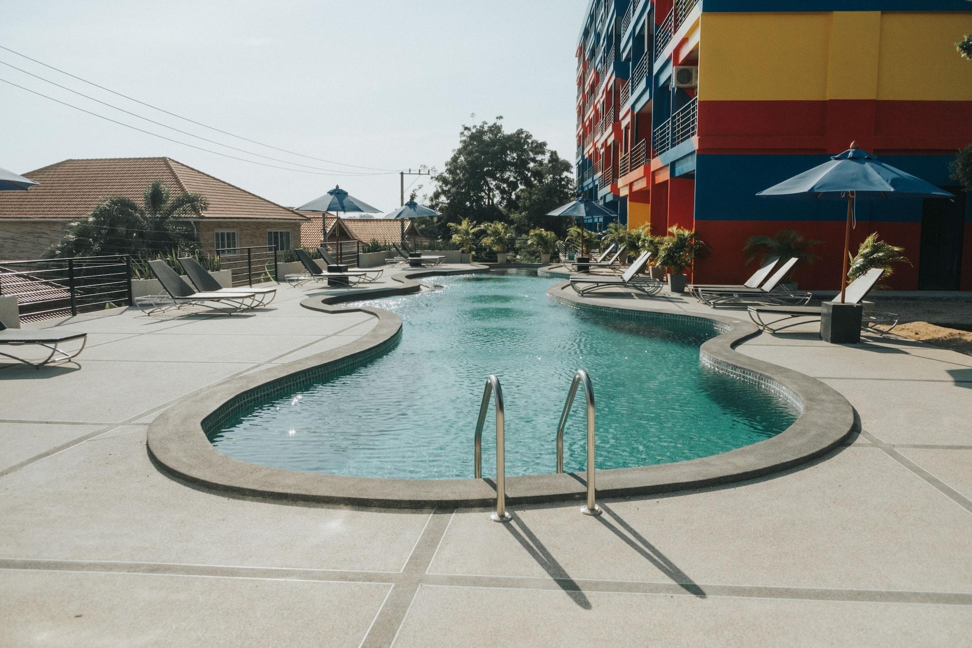 Play Phala Beach Rayong Ban Chang  Exterior foto